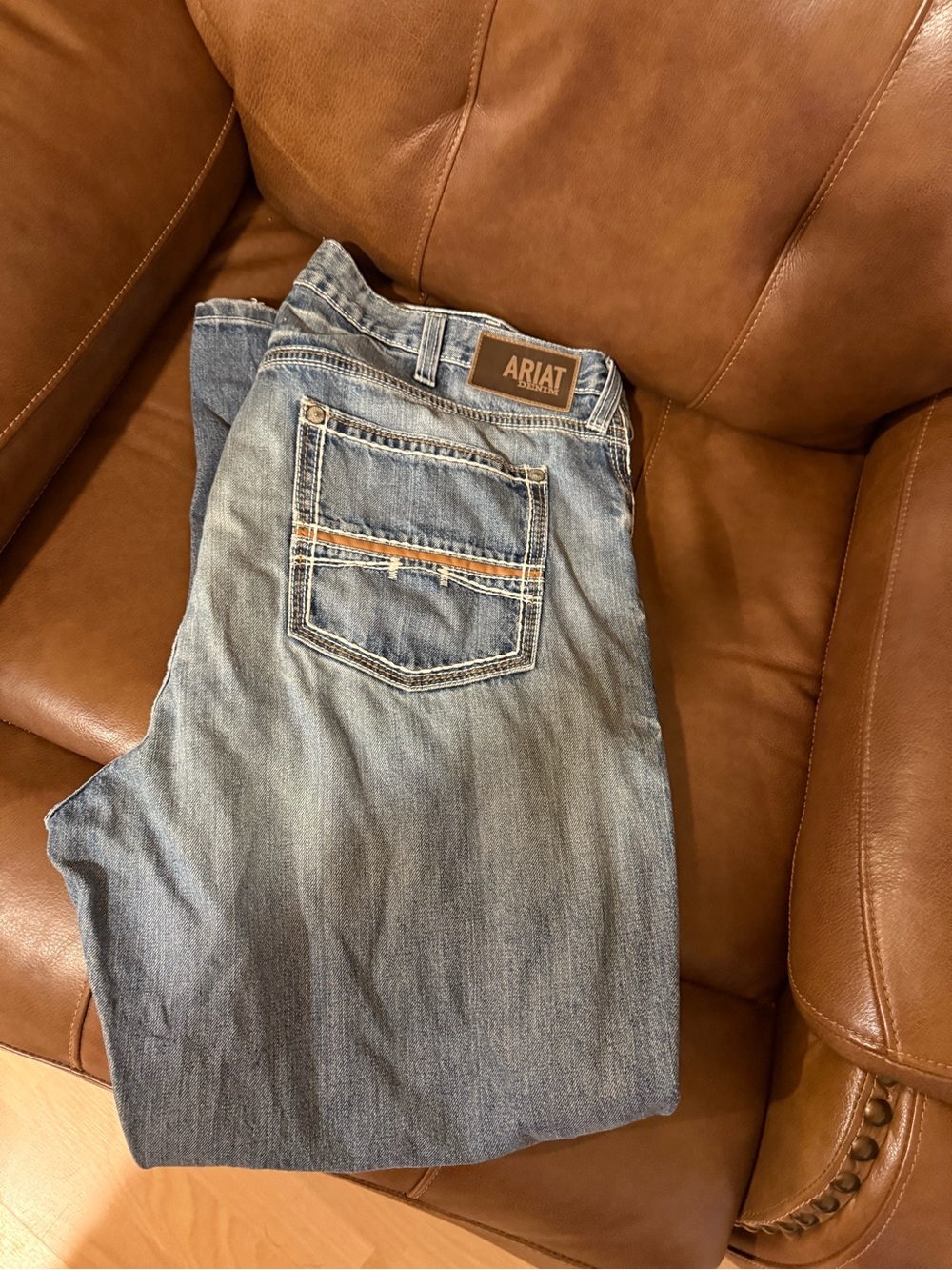 Ariat Men's Faded Blue Relaxed Bootcut Jeans (M4)